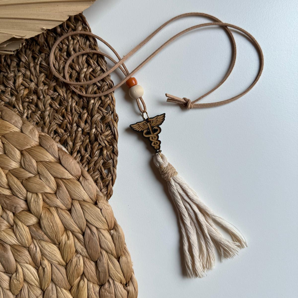 Collana con simbolo di protezione 🪬