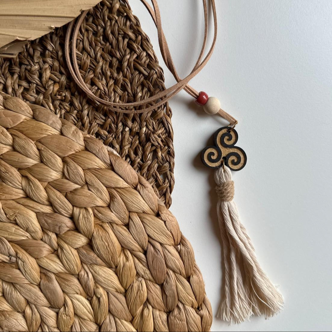 Collana con simbolo di protezione 🪬